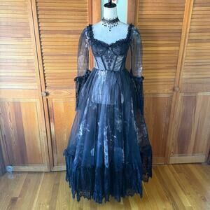 Dolls Kill Gothic Victorian Halloween Queen of Fairies Garden Goth Gown S